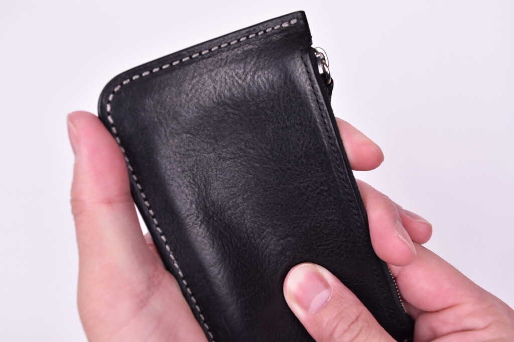 review-tsuchiya-kaban-urbano-zip-card-case-leather-touch
