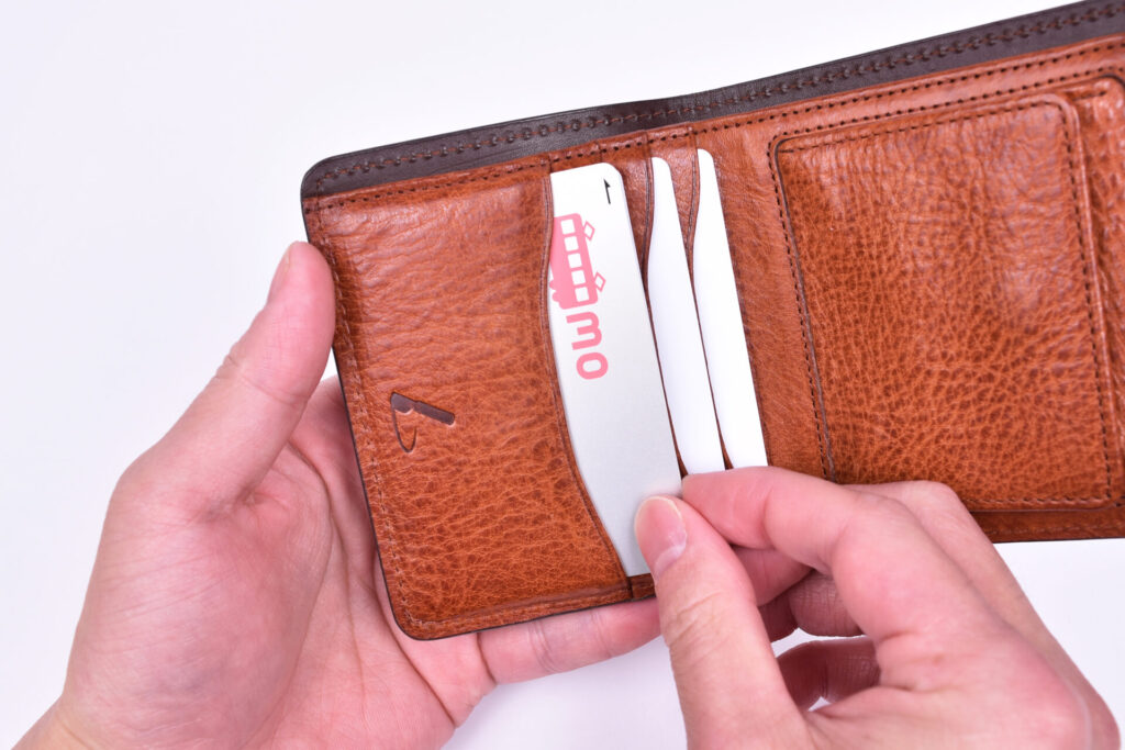 review-tsuchiya-kaban-urbano-compact-coin-purse-ic-card