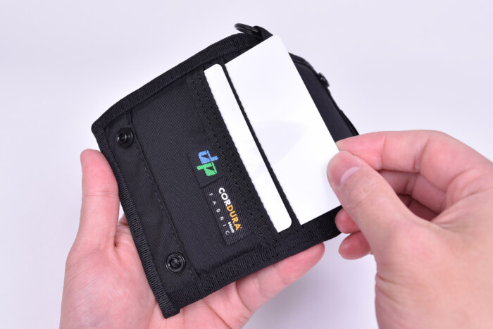 review-porter-hybrid-wallet-737-17828-card-pocket